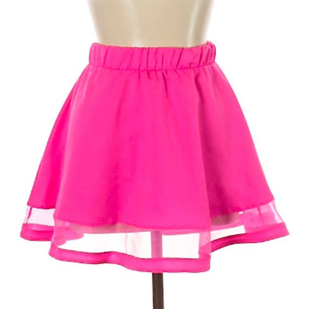 🛑TEMPORARY HOLD🛑 NWOT Forever 21 Hot Pink Accent Hem Skater Skirt